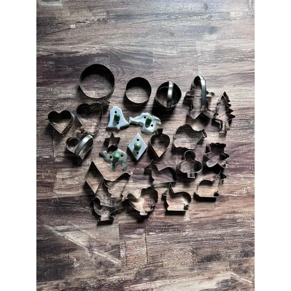 Vintage Metal Cookie Cutters Lot, Christmas Cookie Cutters, Animal Shapes
